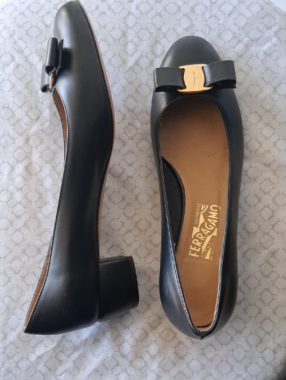Salvatore Ferragamo Black Leather Vara Bow Block Heel Flats
